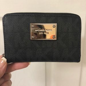 Michael Kors wristlet wallet